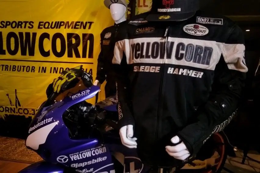 Yellow Corn Indonesia. Yellow Corn, Riding Gear asal Jepang Resmi Hadir di Indonesia