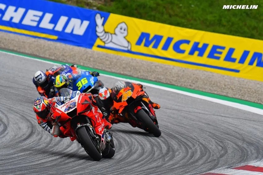 Ban Belakang Aerox 155 Michelin. MotoGP: Michelin Siapkan Ban Baru Hadapi Aspal Misano