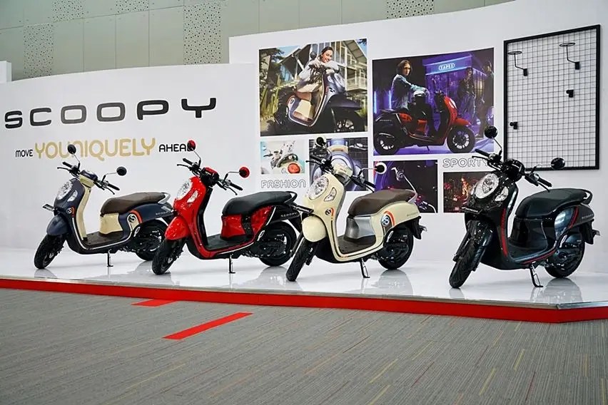 Apa Bedanya Scoopy Stylish Dan Prestige. Honda Kenalkan Scoopy Baru, Apa Bedanya dengan Generasi