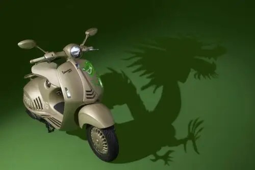Helm Honda Adv. Memperingati Imlek 2024, Piaggio Group Luncurkan Vespa 946