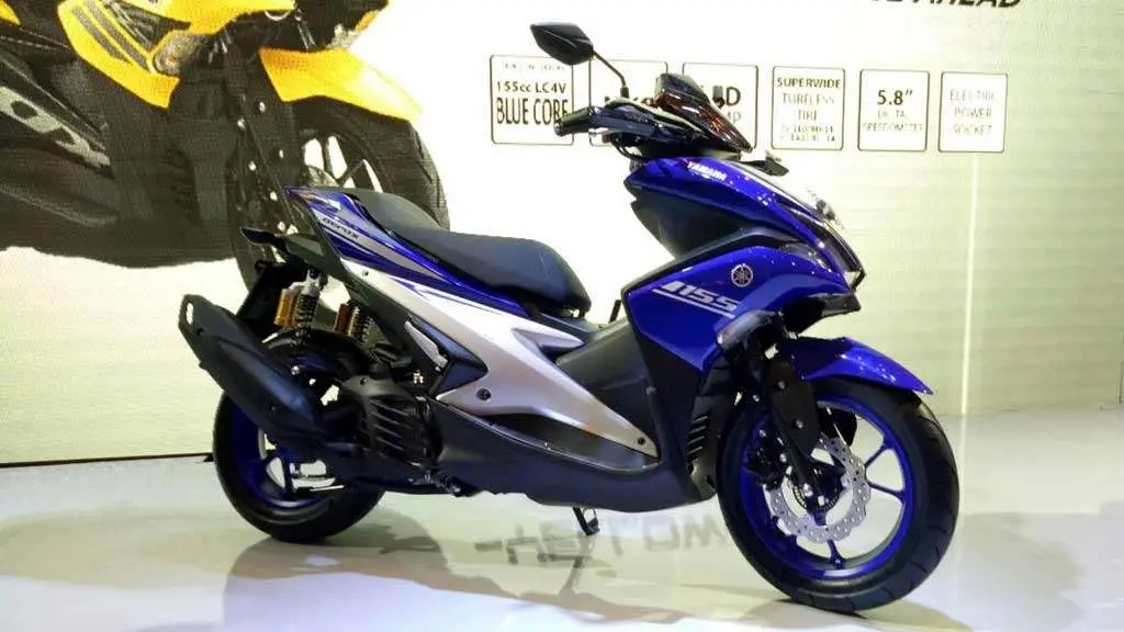 10 Kelebihan Dan Kekurangan Nmax Vs Aerox : Yamaha Nmax