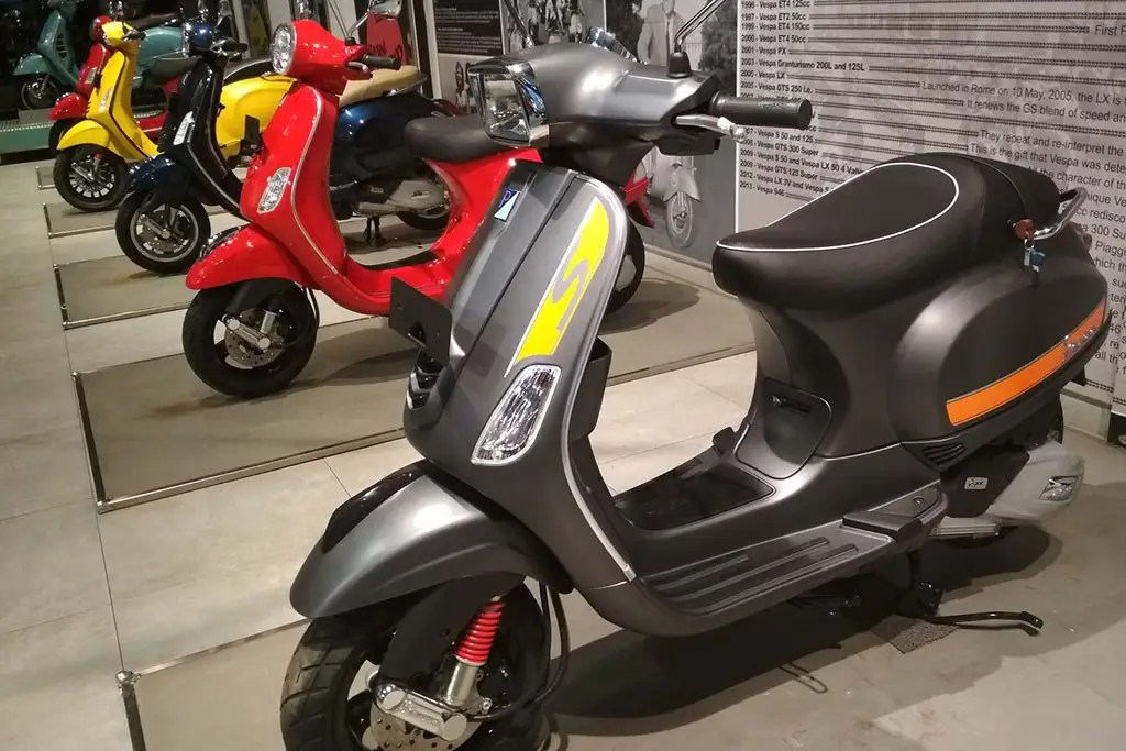 Harga Ban Vespa S 125. Vespa S 125 i-Get, Ini yang Bikin Dia Menggoda