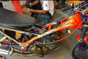 Kombinasi Warna Cat Motor Yang Bagus. Warna Cat Rangka Motor Yang Bagus