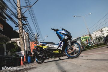 Yamaha Nmax Pakai Ban Cacing. Suka atau Enggak Kalau Yamaha NMAX Dimodif Pakai Ban Cacing