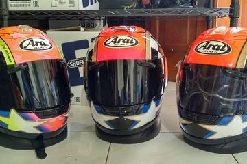 Helm Tahun 90an. Helm Jadul Dengan Harga Mahal Nih, Motif Pembalap 2-Tak Era 90