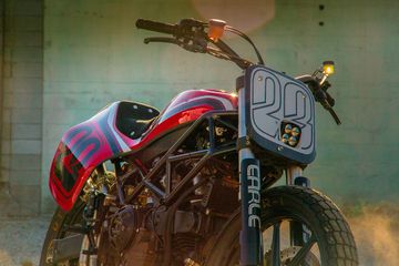 Ducati 250cc Harga. Ducati Monster 900 Jadi Street Tracker, Bobotnya Setara Motor 250cc