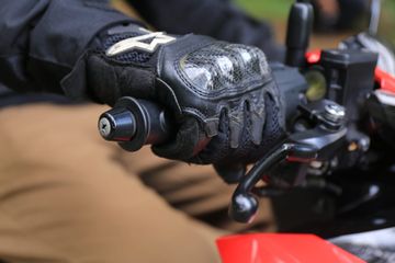 Cara Meredam Getaran Pada Stang Motor. Jangan Bingung, Ini Penyebab dan Solusi Setang Motor Getar