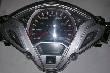 Penyebab Speedometer Vario 125 Error. Panel Instrumen Honda Vario 125 Lama Error, Angka Odometer dan