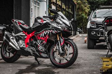 Decal Cbr250rr. Terlihat Makin Ganas Honda CBR250RR Pakai Decal Ala Venom