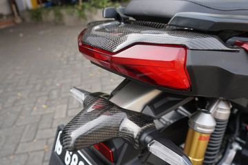 Cara Membuat Body Motor Dari Fiber. Susahnya Cara Bikin Cover Bodi Berbahan Carbon Fiber, Pantes