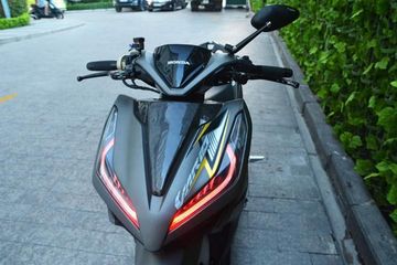 Lampu Alis Vario Warna Merah. Tak Perlu Banyak Ubahan, Honda Vario 150 Jadi Sangar dan