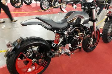 Mesin Yamaha Byson. Yamaha Byson Monster, Mesin V-Twin Kaki-Kaki Pakai Copotan