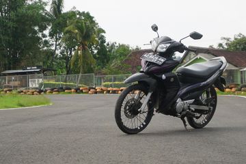 Berapa Cc Motor Jupiter Z. Ajak Yamaha Jupiter Z 'Robot' Main-main Ke Sirkuit Boyolali, Jadi