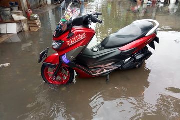 Cara Mengatasi Nmax Mogok Kena Banjir. Beberapa Hal Ini Harus Dicek Kalau Yamaha NMAX Terendam Banjir