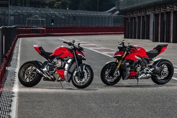 Perbedaan Ducati V4r Dan V4s. Ducati Streetfighter V4 dan V4S Dirilis, Performa Buas, Desain Mirip