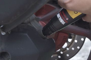 Cara Ganti Oli Gardan Vario 150. Pabrikan Bagikan Cara Gampang Periksa Kondisi Oli Gardan Motor