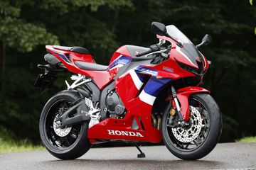 Harga Cbr 600rr. Honda CBR600RR Resmi Mengaspal Dengan Harga Rp 200