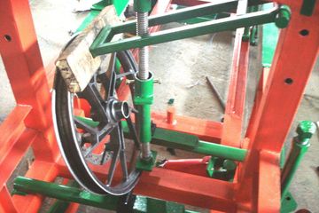 Cara Bikin Alat Pres Pelek Motor. Awas Tekor, Cek Hal Ini Saat Press Pelek Motor Supaya Hasil