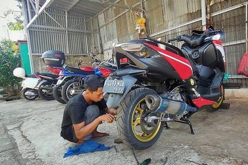 Kelebihan Dan Kekurangan Shock Scarlet. Catat, Ini Kelebihan dan Kekurangan Servis Sokbreker Motor yang