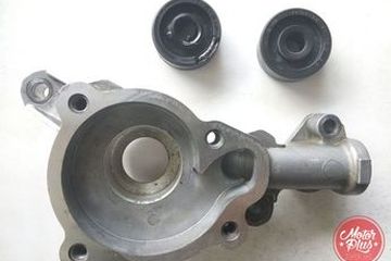 Bearing Water Pump Vixion. Begini Ciri Seal Water Pump Rusak di Motor yang Sudah Berumur