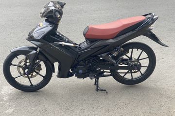 Body Jupiter Mx 135. Modifikasi Yamaha Jupiter MX 135, Bodi Dilapis Karbon, Kaki-kaki
