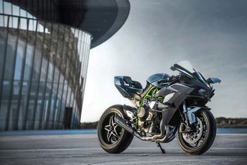 Kecepatan Ninja H2r. Top Speed Bisa 400 Km/jam dengan Tampang Bak Pesawat