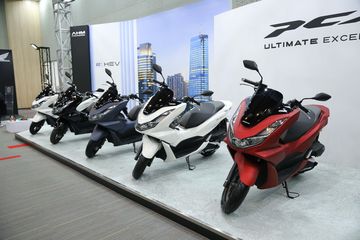 Berapa Harga Honda Pcx Terbaru. Harga Honda PCX 160 Naik Per Bulan Ini, Tipe ABS Tembus Rp 34