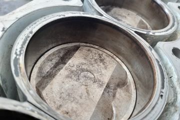 Penyebab Piston Baret. Dari Sini Nih Penyebab Piston Mobil Baret, Ternyata Sepele Banget