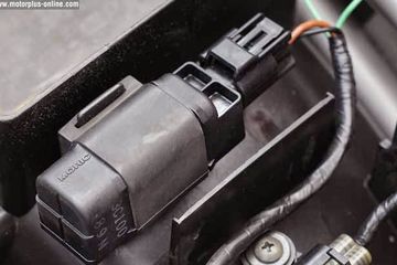 Kapasitor Bank Motor Vixion. Ternyata Begini Cara Periksa Motor Sudah Dilengkapi Kondensor