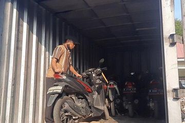 Apakah Motor Nmax Ada Gps. Yamaha NMAX Sampai Vario Dibongkar Polisi Dari Kontrakan, Aksi