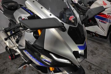 Spion Motor Sport. Lagi Tren, Segini Harga Spion Ala Winglet Buat Motor Sport Fairing