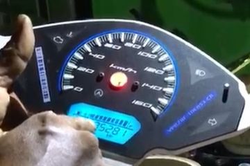 Indikator Speedometer Vario 125. Gak Mahal, Segini Dana Servis Spidometer Honda Vario yang