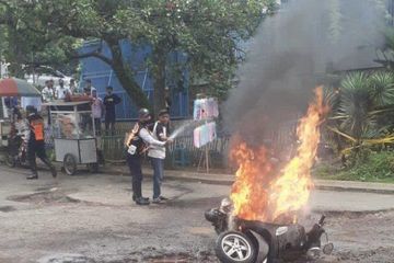 Kelistrikan Vespa Matic. Berawal Dari Jatuh, Vespa Matik LX Meleleh, Ludes Jadi