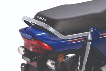 Tromol Rx King Belakang. Motor Baru Honda Astrea Reborn Bikin Ngiler, Tampil Jadul Pas