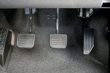 Penyebab Kopling Motor Ngelos. Waspada Gejala Kopling Mobil Manual ”Ngempos”, Ini dan