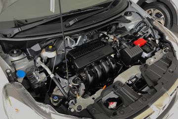 Mesin Mobil Ngelitik Saat Di Gas. Penyebab Mobil Knocking Atau Ngelitik, Oh Ini Ternyata!