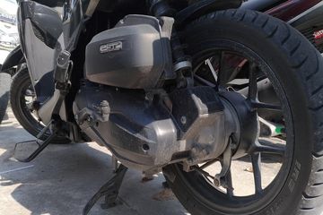 Roda Belakang Berputar Walaupun Pada Saat Langsam. Ban Belakang Motor Matic Berputar Cepat Saat Langsam? Tanda