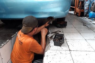 Biaya Las Knalpot Mobil. Perbaikan Knalpot Bocor Mobil, Pilihannya Cara Mahal Atau Murah