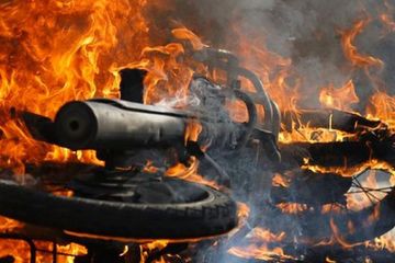 Penyebab Motor Terbakar. Bikers Wajib Waspada, Ini Beberapa Penyebab Motor Terbakar