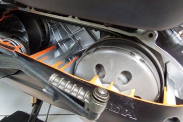 Cara Bongkar Cvt Vario 125. Mau Bikin Adem CVT Vario 125