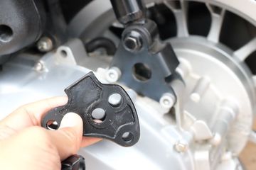 Lowering Kit Vespa. Pasang Lowering Kit di Vespa, Biar Enggak Jinjit Bro
