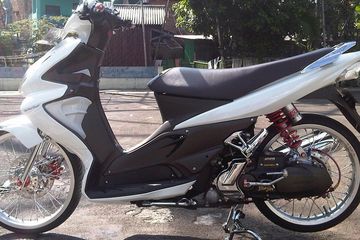 Penyebab Bunyi Cit Cit Pada Motor Matic. Motor Matic Suzuki Lawas Ada Bunyi Berdecit, Bengini Cara