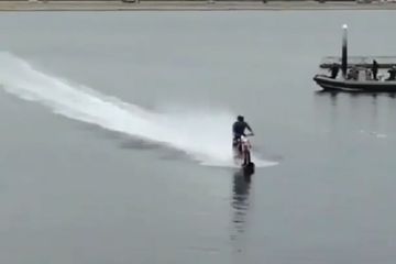 Cara Modifikasi Motor Trail. Ini Cara Motor Bisa Jalan Di Air. Kalo Ditiru, Anak Motor Bisa Kopdar