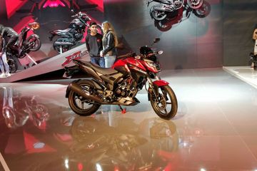 Harga Honda X Blade 160. Ternyata Segini Lo Harga Honda X-Blade di India, Lebih Murah dari