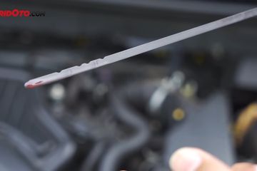 Oli Gearbox Yang Bagus. Cukup Lihat Stik, Bisa Ketahuan Kondisi Oli Transmisi Kayak Apa
