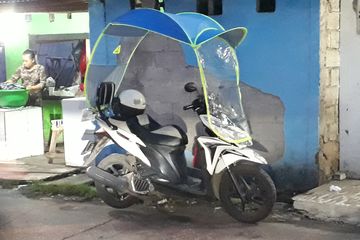 Kanopi Motor Vario. Tanggapan Pakar Safety Riding Soal Kanopi di Motor, Ini