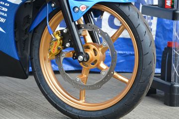 Ukuran Ban Motor Standar Polisi. Ban Motor Tidak Sesuai Spek Standar Bisa Ditilang? Gini Kata Polisi