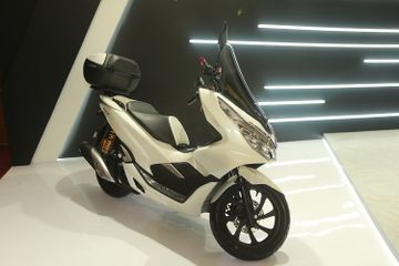 Cara Pasang Stabilizer Stang Matic. All New Honda PCX 150 Diklaim Lebih Nyaman, Pasang Stabilizer