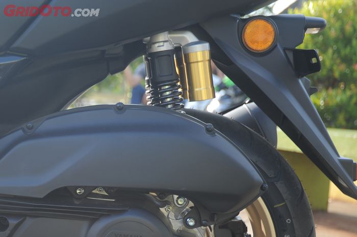 Ukuran Shock Belakang Nmax. Sokbreker All New NMAX 2020 Lebih Pendek Dari NMAX Lama, Ini