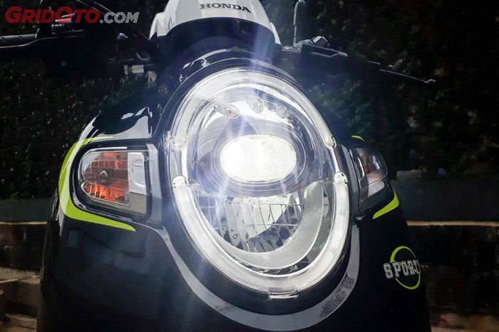 Harga Lampu Depan Scoopy 2016. 3 Fakta Lampu Honda All New Scoopy, Salah Satunya Bikin Enggak